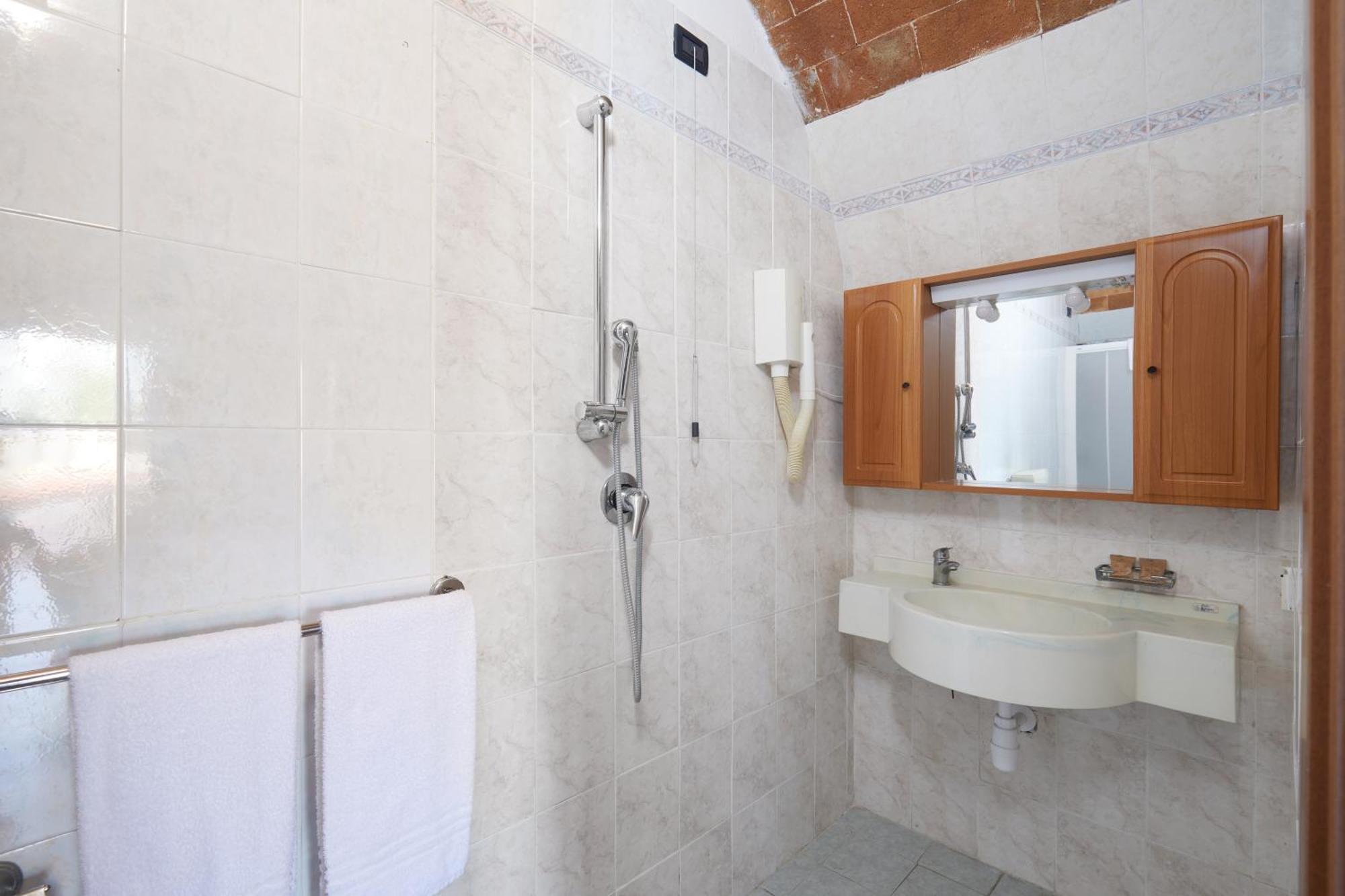 Relais Belvedere Montecatini Val di Cecina Oda fotoğraf
